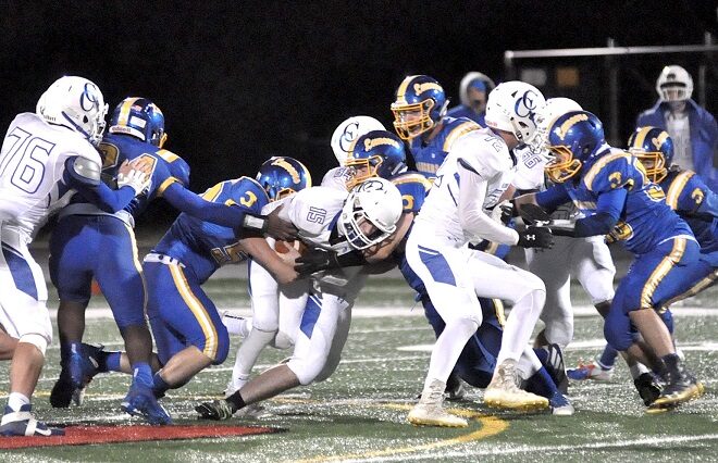 Toppers football clinches 1st playoff berth since 2015