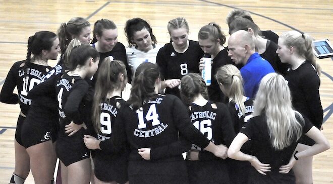 BREAKING: Catholic Central volleyball claims sectional title, heads to state tournament
