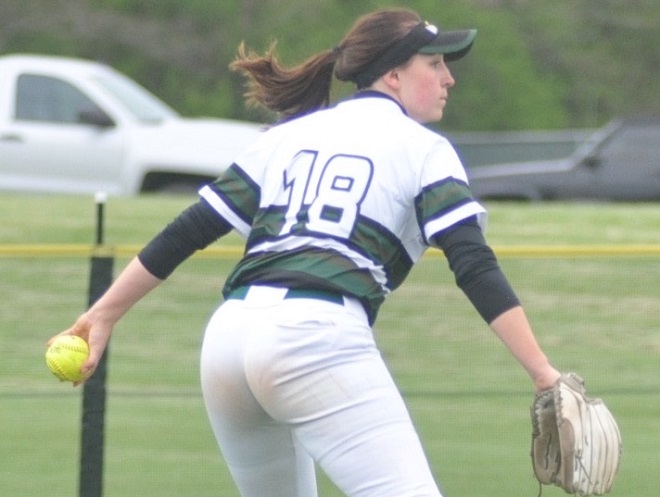 Senior Snapshots: Trautman, Stiewe look back on Waterford softball careers