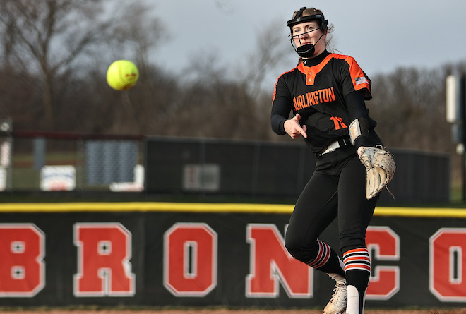 Softball team is back to winning ways